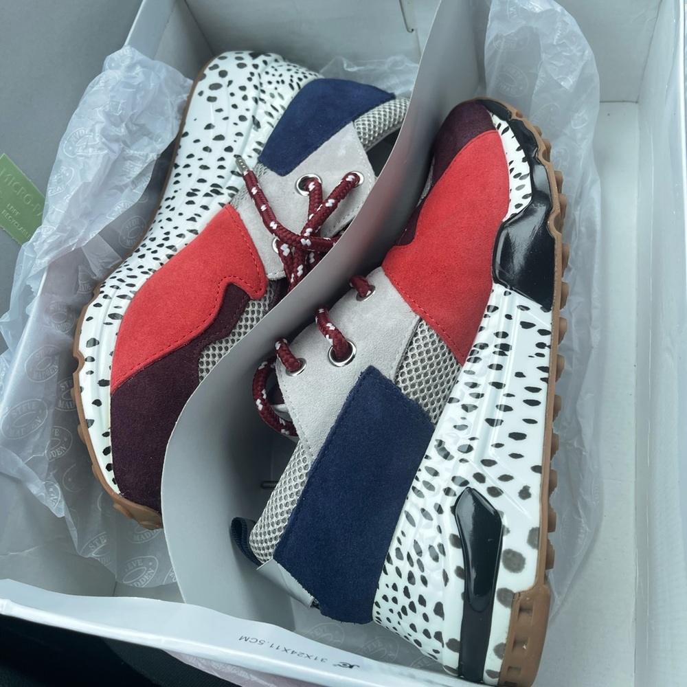 Steve Madden Women sneakers Cliff Burg Multi, brand new in box